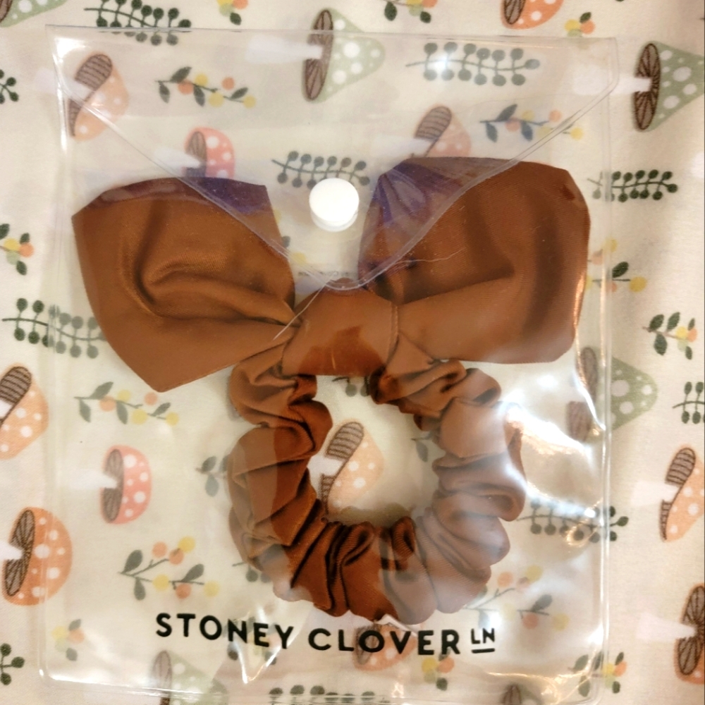 Stoney Clover Scrunchie